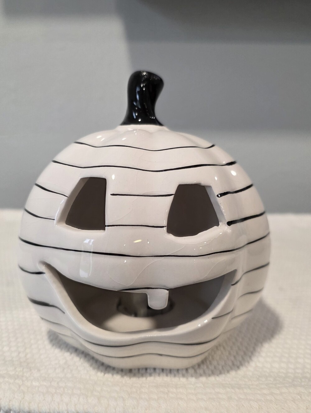 Halloween Light Up Ceramic Pumpkin Black & White Mummy
